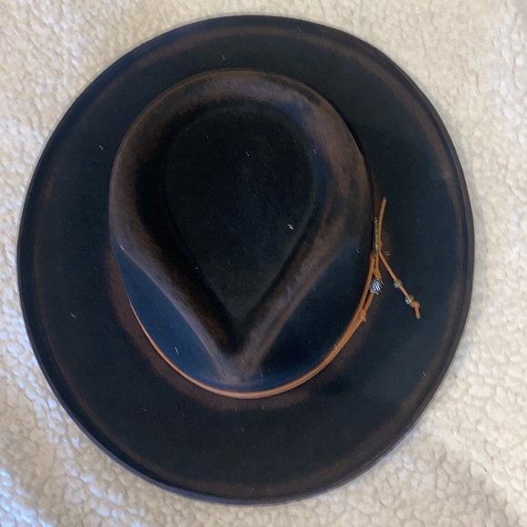 Texas outlaw cowboy hat